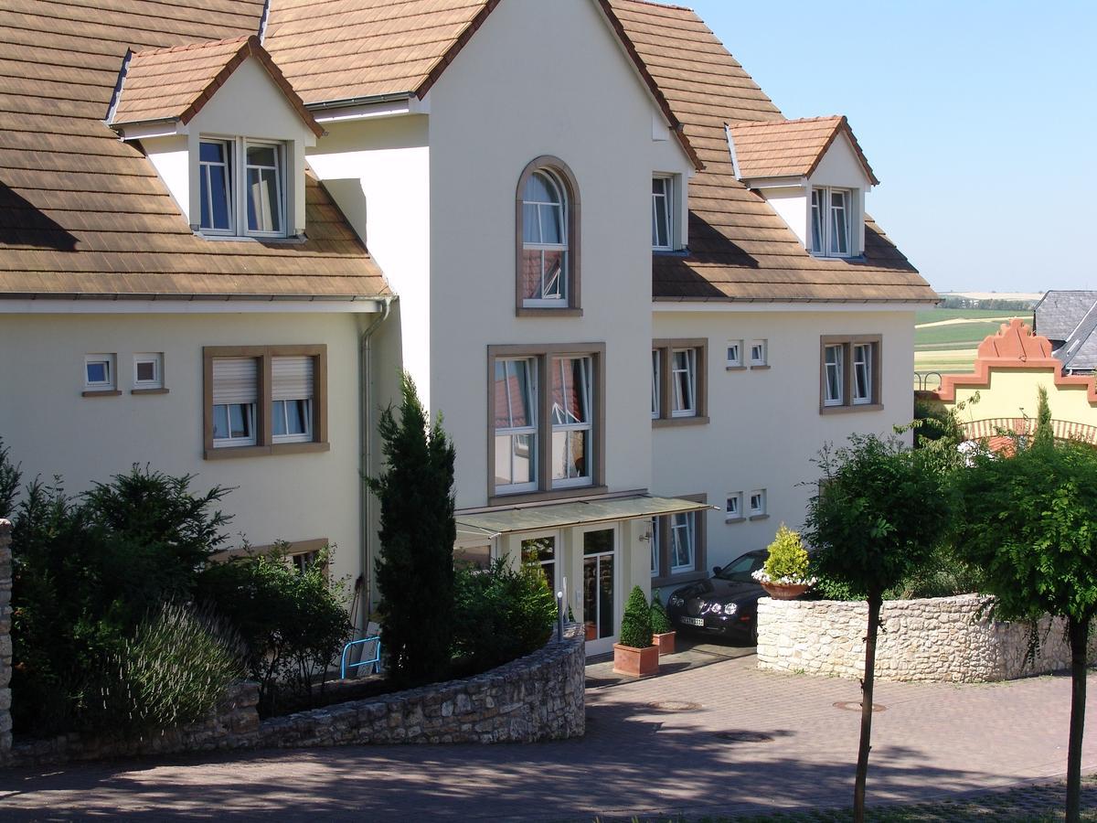 Landhotel Schloss Soergenloch Εξωτερικό φωτογραφία