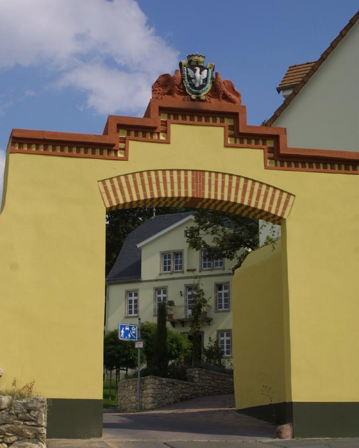 Landhotel Schloss Soergenloch Εξωτερικό φωτογραφία